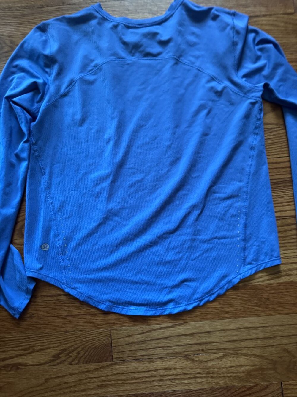 Lululemon High-Neck Running and Training Long-Sleeve Shirt, Size 6 - Picture 2 of 5